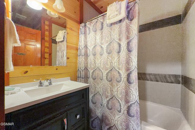 4359 Forest Ridge Way, Pigeon Forge, TN 37863