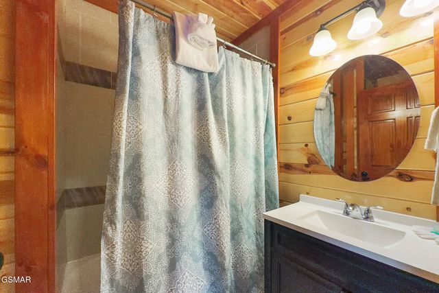 4359 Forest Ridge Way, Pigeon Forge, TN 37863