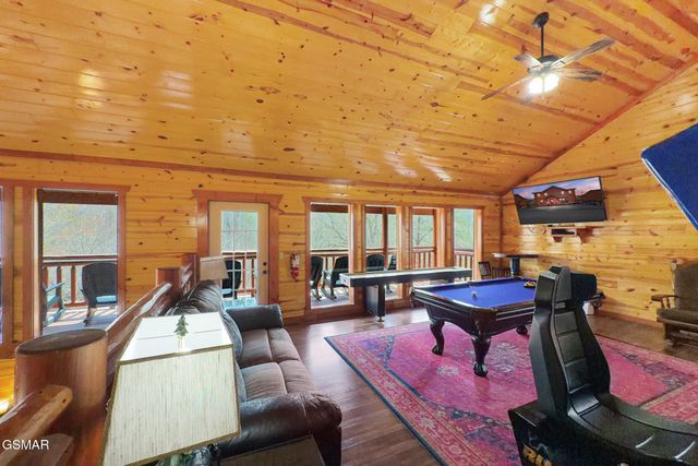 4359 Forest Ridge Way, Pigeon Forge, TN 37863