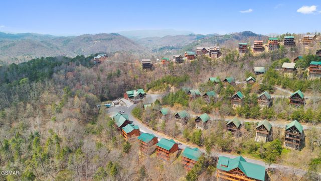 4359 Forest Ridge Way, Pigeon Forge, TN 37863