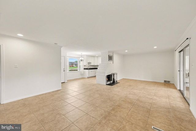 6714 EDSALL RD, Springfield, VA 22151