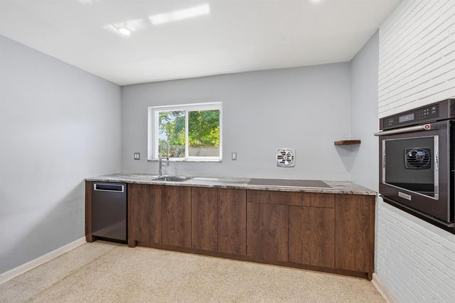 370 SW 13th Street, Pompano Beach, FL 33060