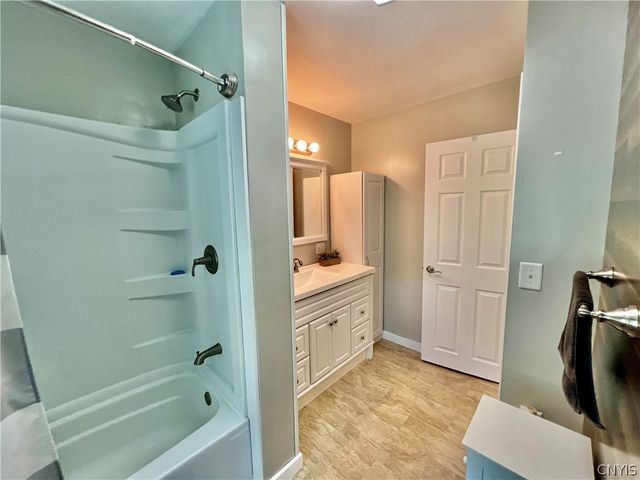 2489 State Route 48, Minetto, NY 13069