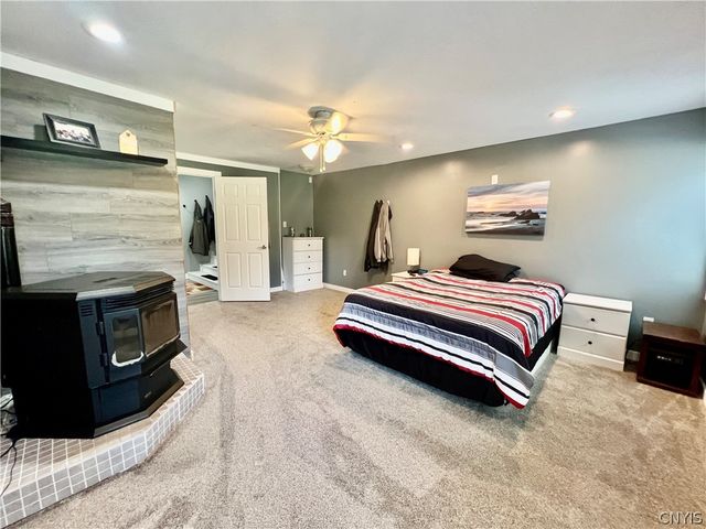 2489 State Route 48, Minetto, NY 13069