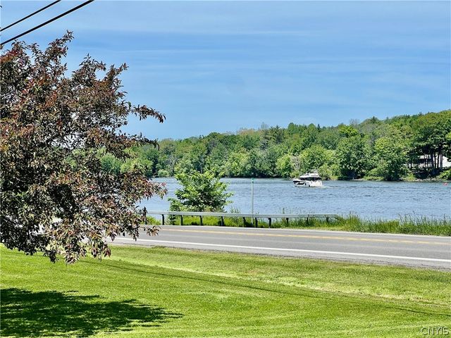 2489 State Route 48, Minetto, NY 13069