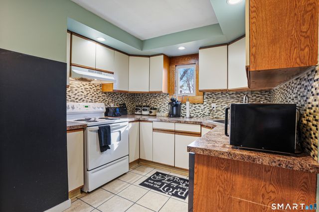 73 Jeannette Street, Bristol, CT 06010