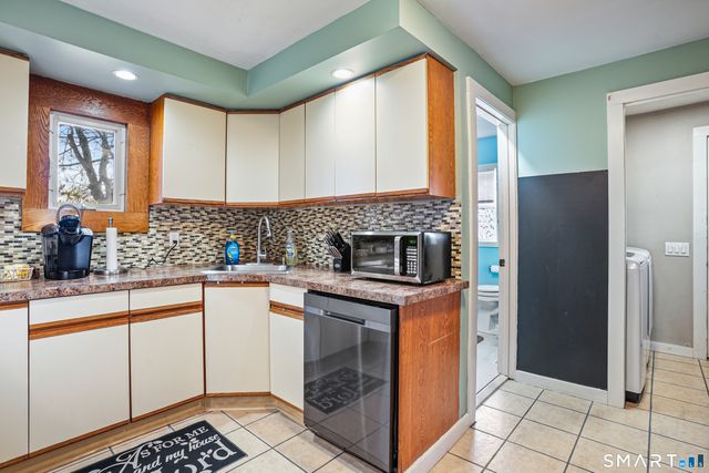 73 Jeannette Street, Bristol, CT 06010