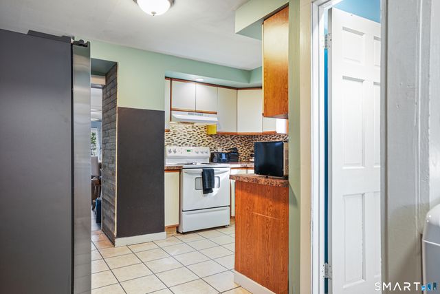 73 Jeannette Street, Bristol, CT 06010