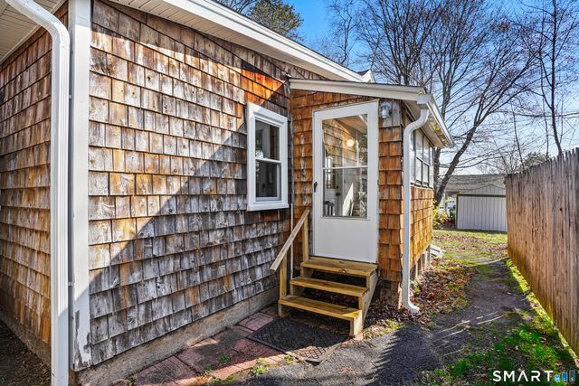 73 Jeannette Street, Bristol, CT 06010