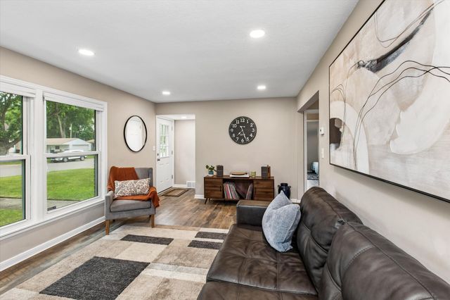 7233 Oliver Avenue S, Richfield, MN 55423