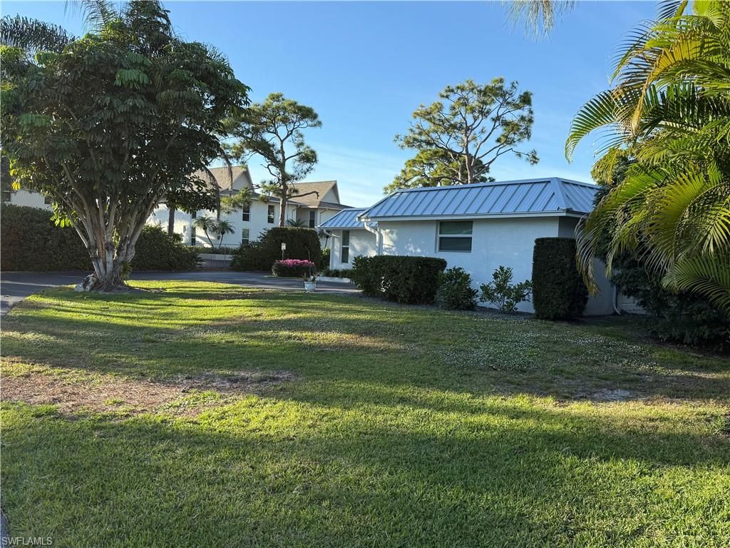 310 Carnaby CT, NAPLES, FL 34112 — photo 2