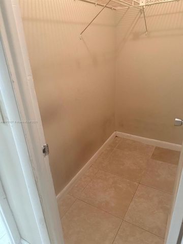 1500 N Congress Ave A53, West Palm Beach, FL 33401