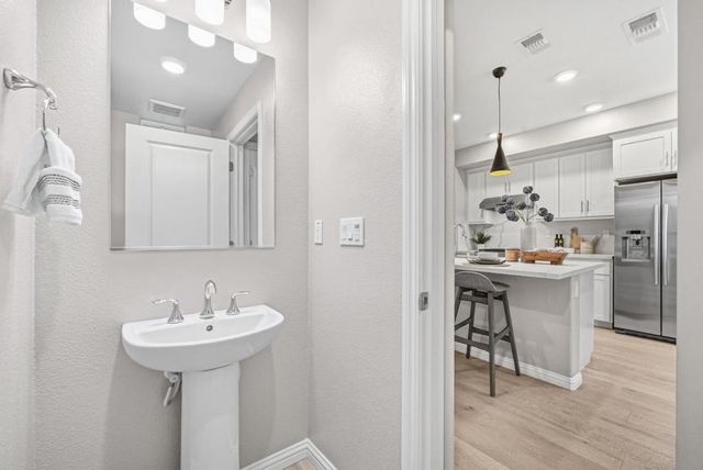 346 Circuit Way, Mountain View, CA 94043