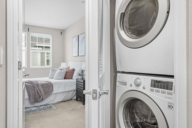 346 Circuit Way, Mountain View, CA 94043