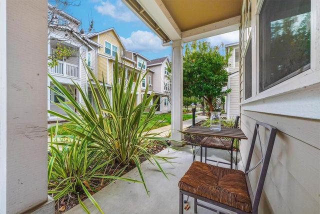 346 Circuit Way, Mountain View, CA 94043