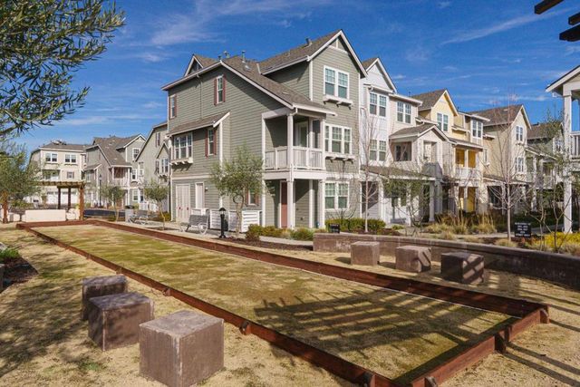 346 Circuit Way, Mountain View, CA 94043