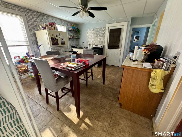 130 Norwood Avenue, New London, CT 06320