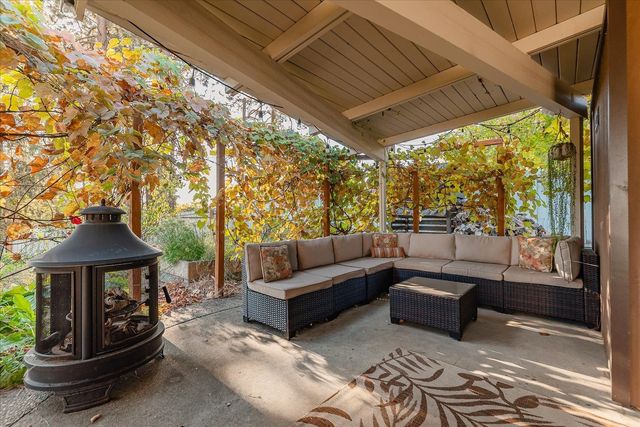 7019 N Audubon Dr, Spokane, WA 99208