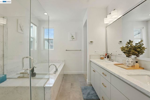 5977 Lombard St, Dublin, CA 94568