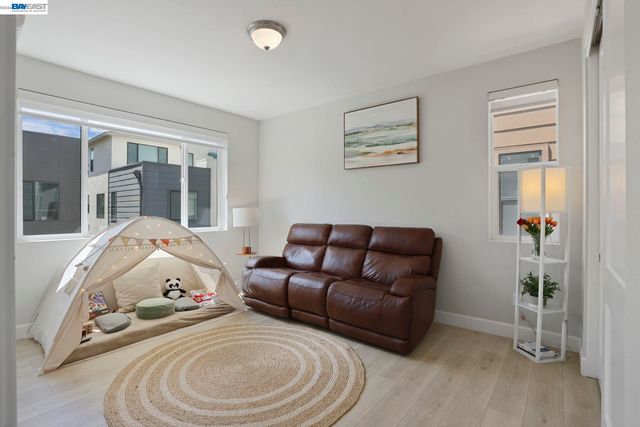 5977 Lombard St, Dublin, CA 94568
