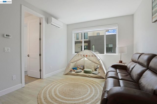 5977 Lombard St, Dublin, CA 94568