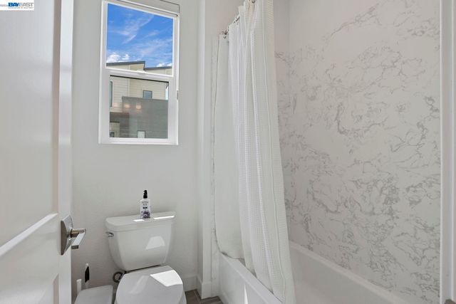 5977 Lombard St, Dublin, CA 94568