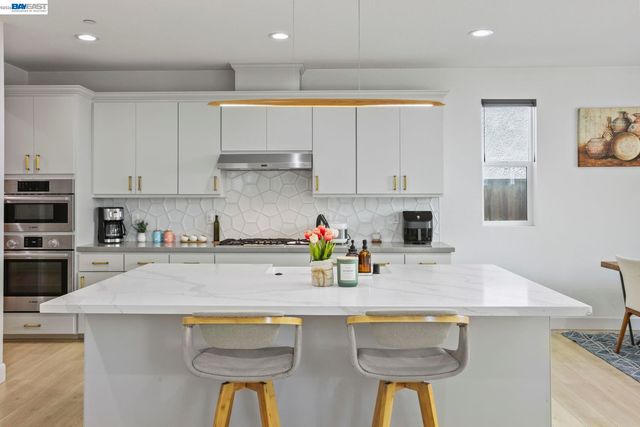 5977 Lombard St, Dublin, CA 94568