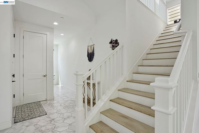 5977 Lombard St, Dublin, CA 94568