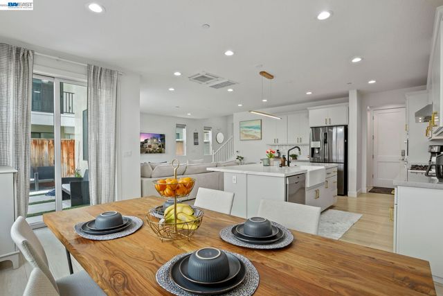 5977 Lombard St, Dublin, CA 94568