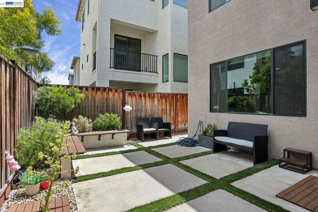 5977 Lombard St, Dublin, CA 94568