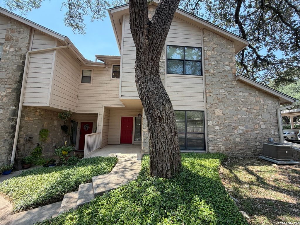 829 W Bitters Rd Apt 602, San Antonio, TX 78216