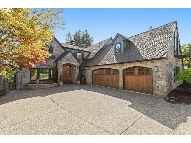 18370 RIVER EDGE Ln, Lake Oswego, OR 97034