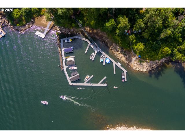 18370 RIVER EDGE Ln, Lake Oswego, OR 97034