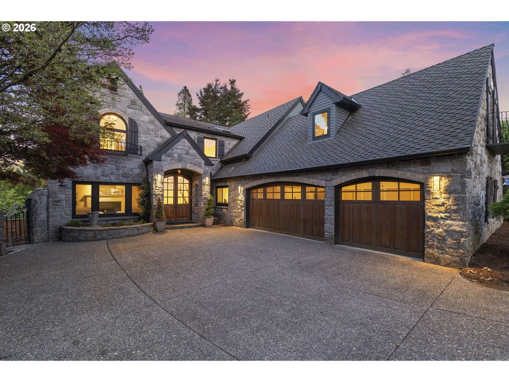 18370 RIVER EDGE Ln, Lake Oswego, OR 97034