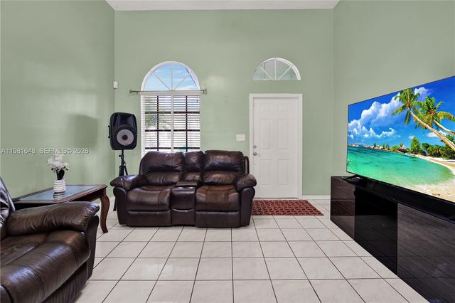 14138 SW 164th Ter, Miami, FL 33177