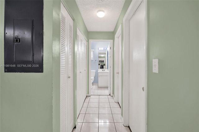 14138 SW 164th Ter, Miami, FL 33177