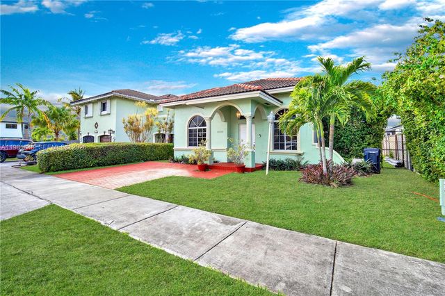 14138 SW 164th Ter, Miami, FL 33177