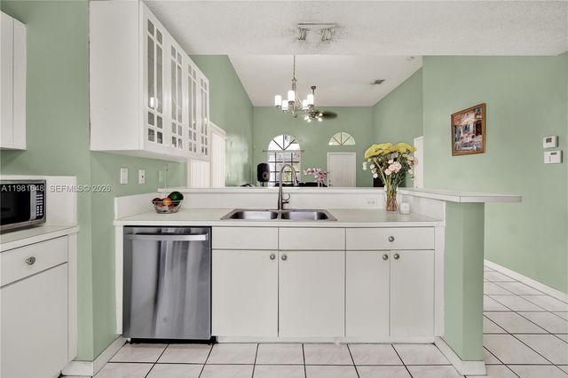 14138 SW 164th Ter, Miami, FL 33177