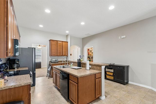 521 COPPERDALE AVE, Winter Garden, FL 34787