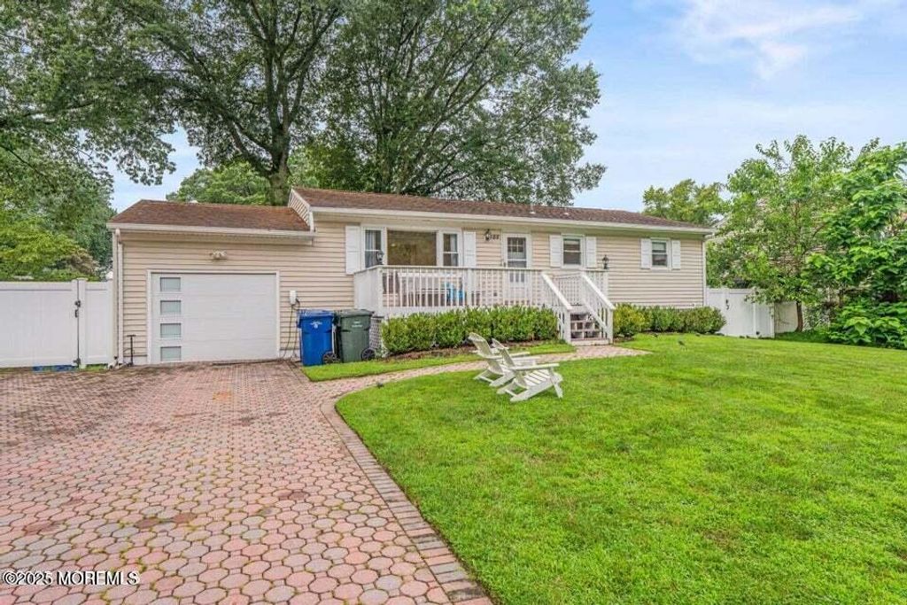 188 Belmar Avenue, Oakhurst, NJ 07755