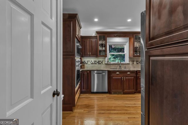 230 Clipper Bay Drive, Alpharetta, GA 30005
