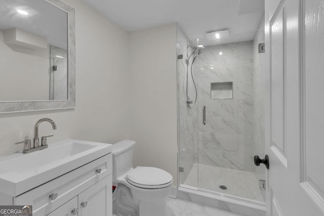 230 Clipper Bay Drive, Alpharetta, GA 30005