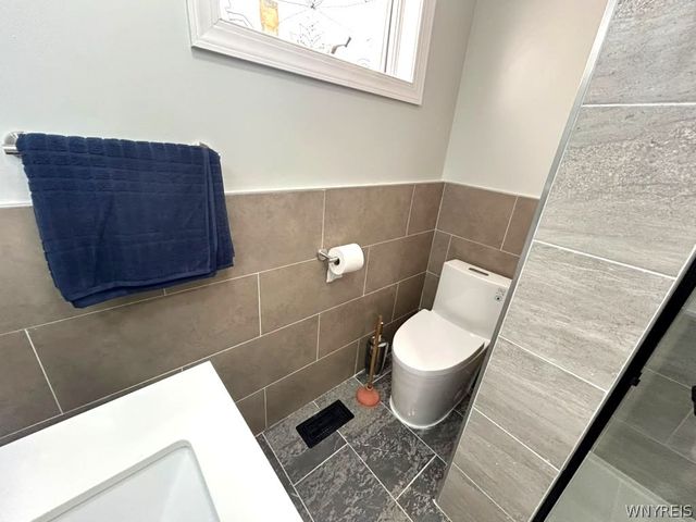 24 Euclid Avenue, Cheektowaga, NY 14211