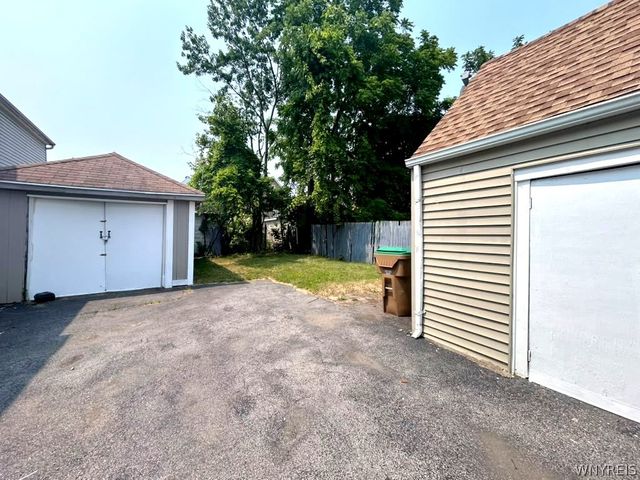24 Euclid Avenue, Cheektowaga, NY 14211