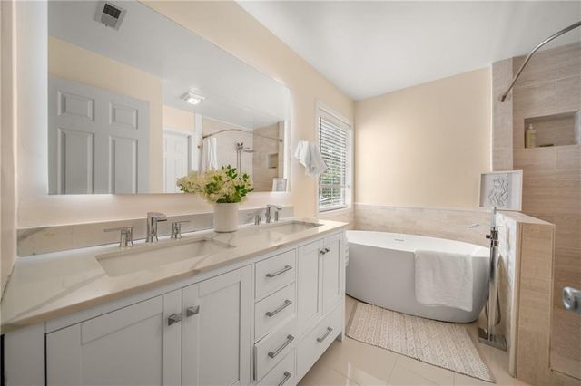 237 Colony Center Drive, Woodstock, GA 30188