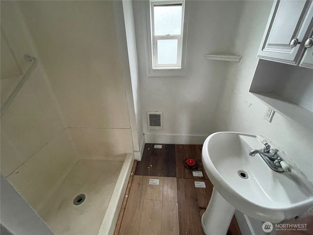 154 SW 11th Street, Chehalis, WA 98532