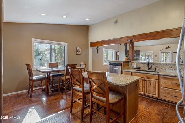 2003 LITTLE DOE Trail, Overgaard, AZ 85933