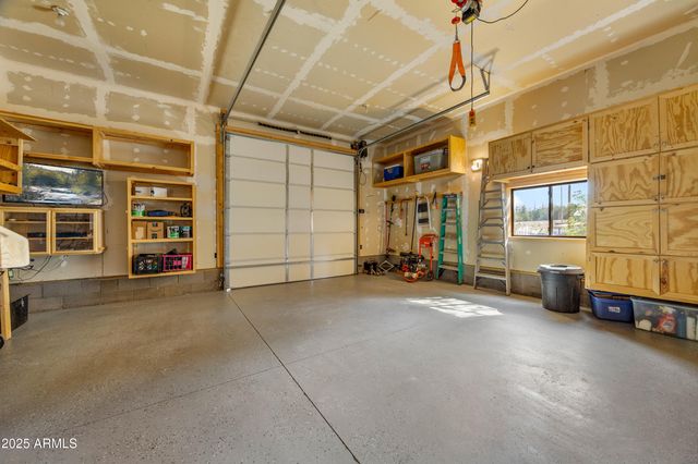 2003 LITTLE DOE Trail, Overgaard, AZ 85933