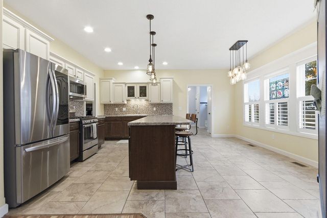 3108 CRAPE MYRTLE DR, Columbia, MO 65203