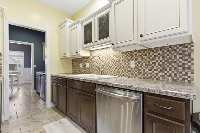 3108 CRAPE MYRTLE DR, Columbia, MO 65203